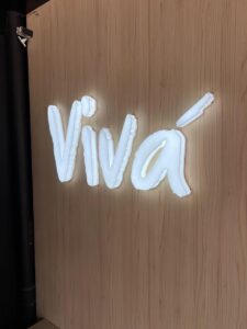 Letreiro viva luminoso