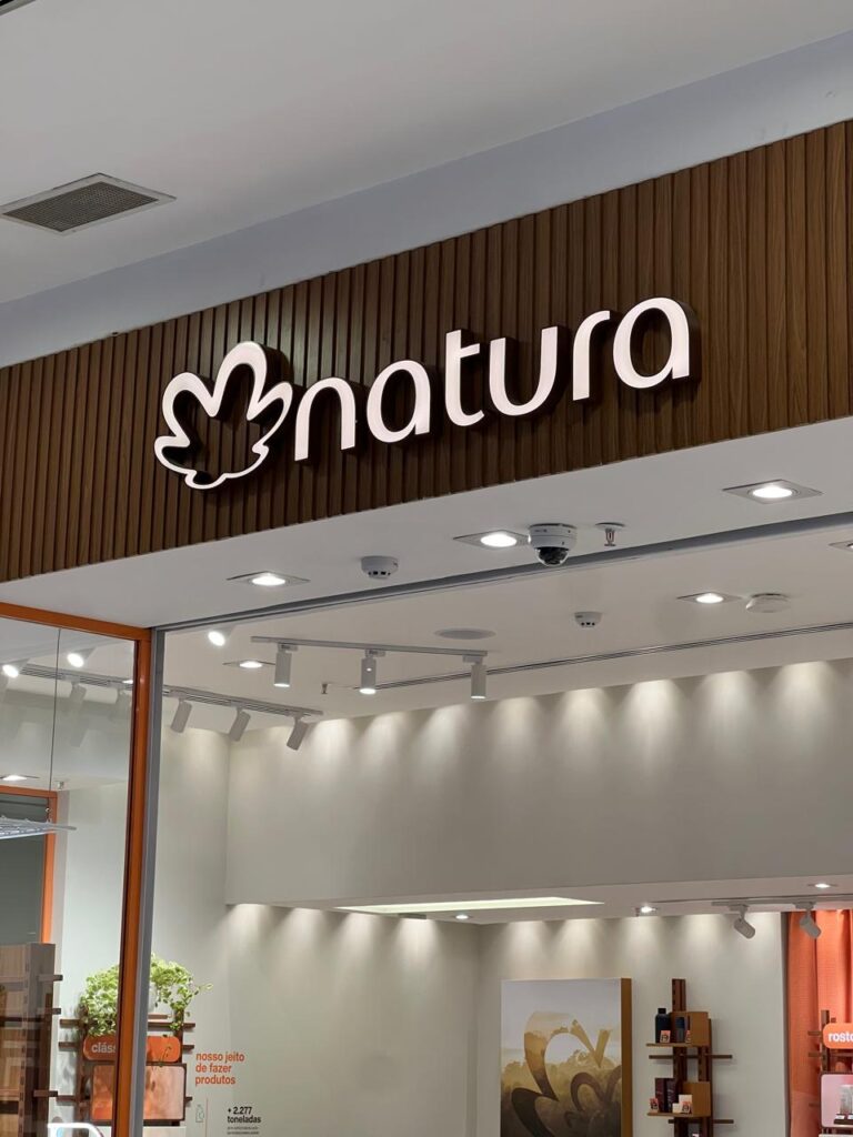 letras bloco em aço